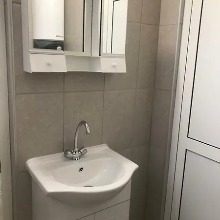 Апартамент Нощувки Шумен