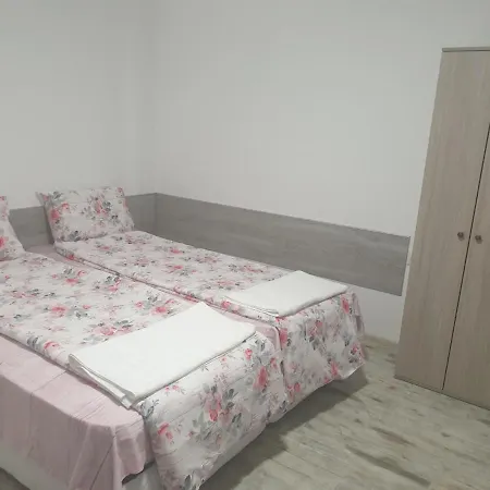 Апартамент Нощувки Шумен