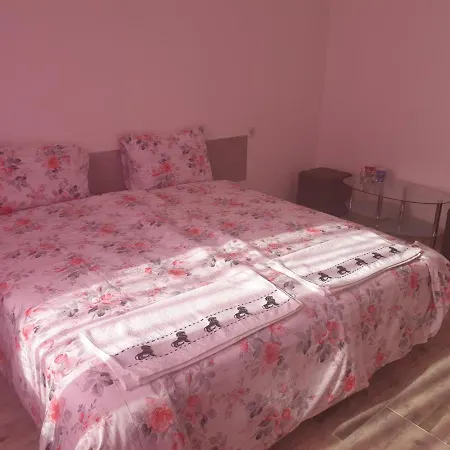 Апартамент Нощувки Шумен * 슈멘