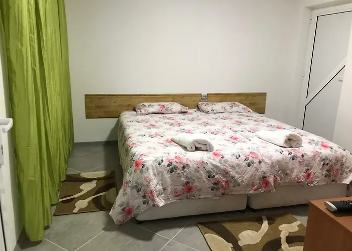 Апартамент Нощувки Шумен * Sjumen