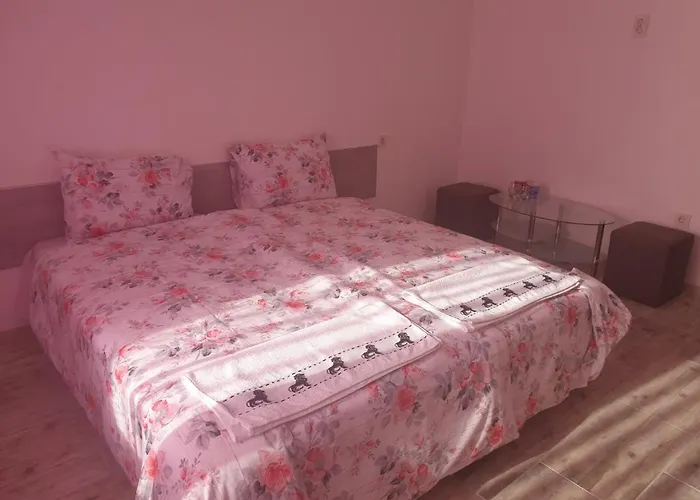 Апартамент Нощувки Шумен * Sjumen