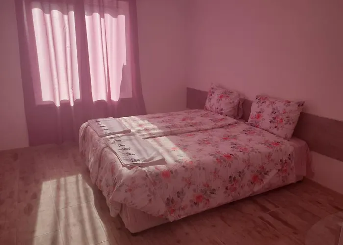 Апартамент Нощувки Шумен * Sjumen